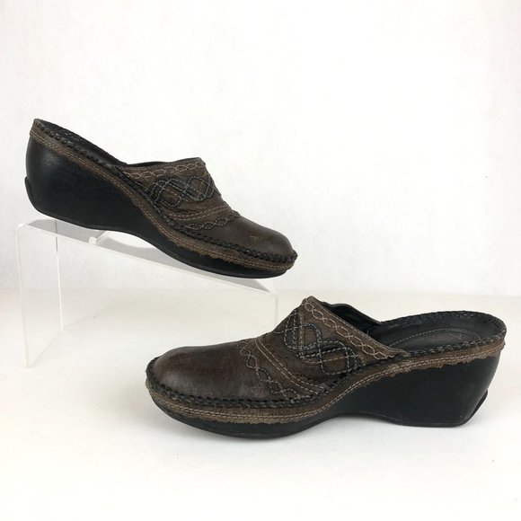 Clarks Artisan Women's Size 8.5M Brown Distressed Leather Slip On Wedge Mules - Picture 3 of 10